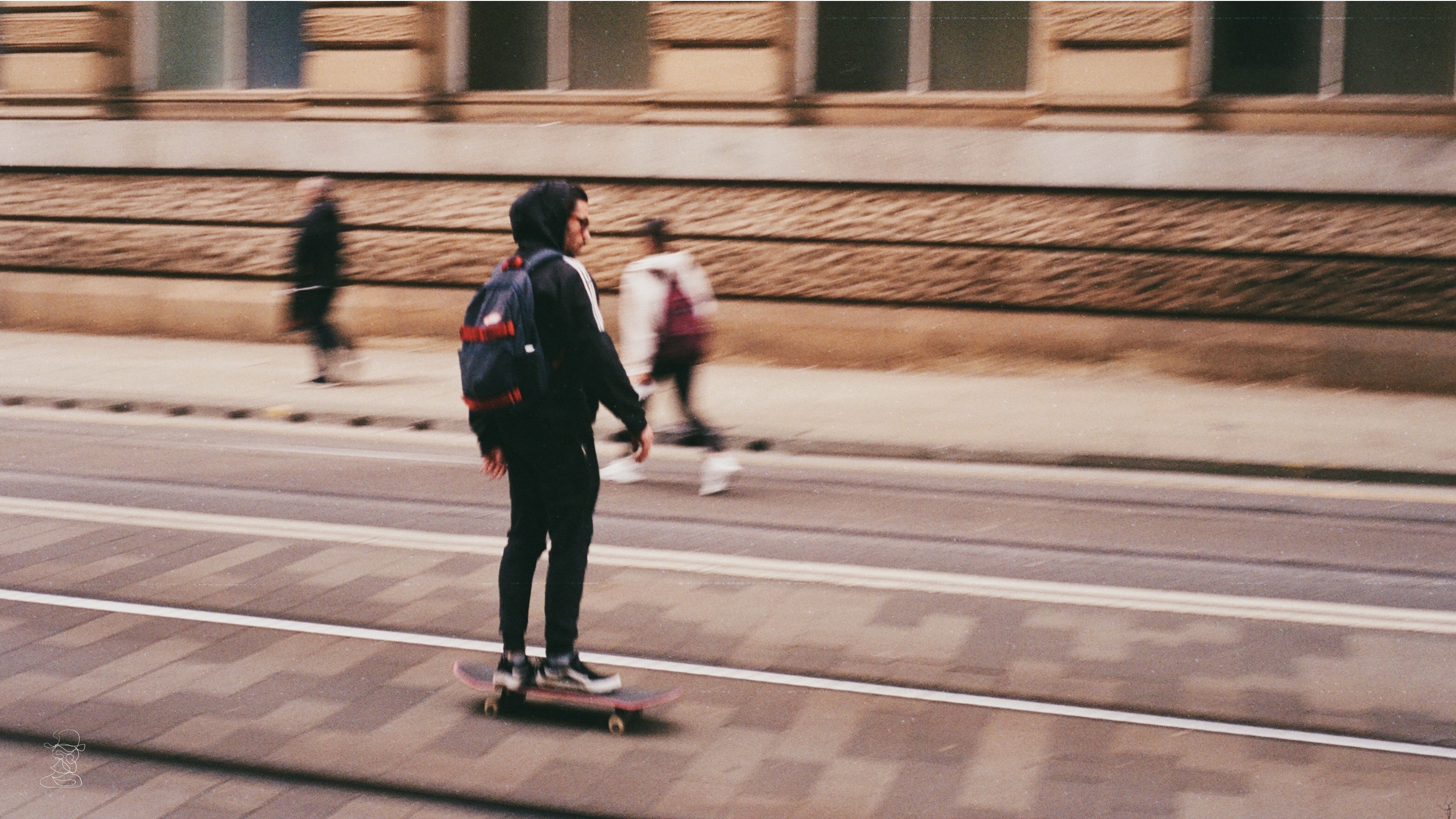 00027736 000277360018